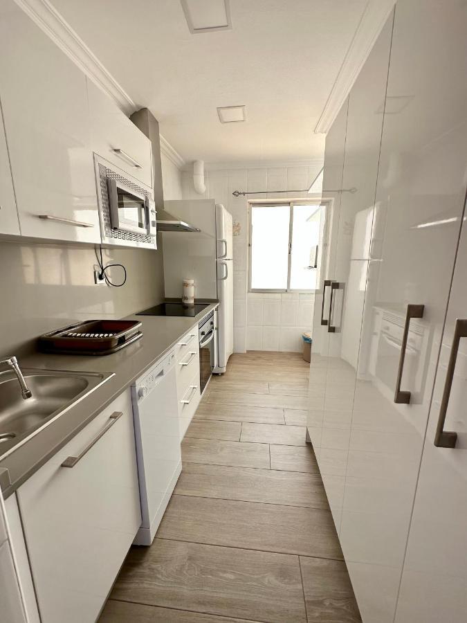 Precioso Apartamento 3 Dormitorios, Aire Acondicionado Menos 10 Min A Pie Feria Χέρεζ Εξωτερικό φωτογραφία