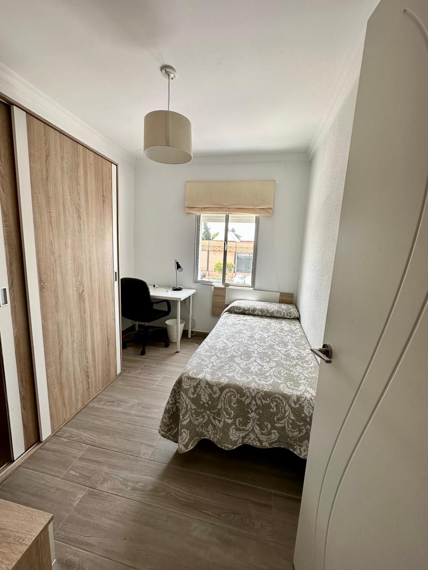 Precioso Apartamento 3 Dormitorios, Aire Acondicionado Menos 10 Min A Pie Feria Χέρεζ Εξωτερικό φωτογραφία