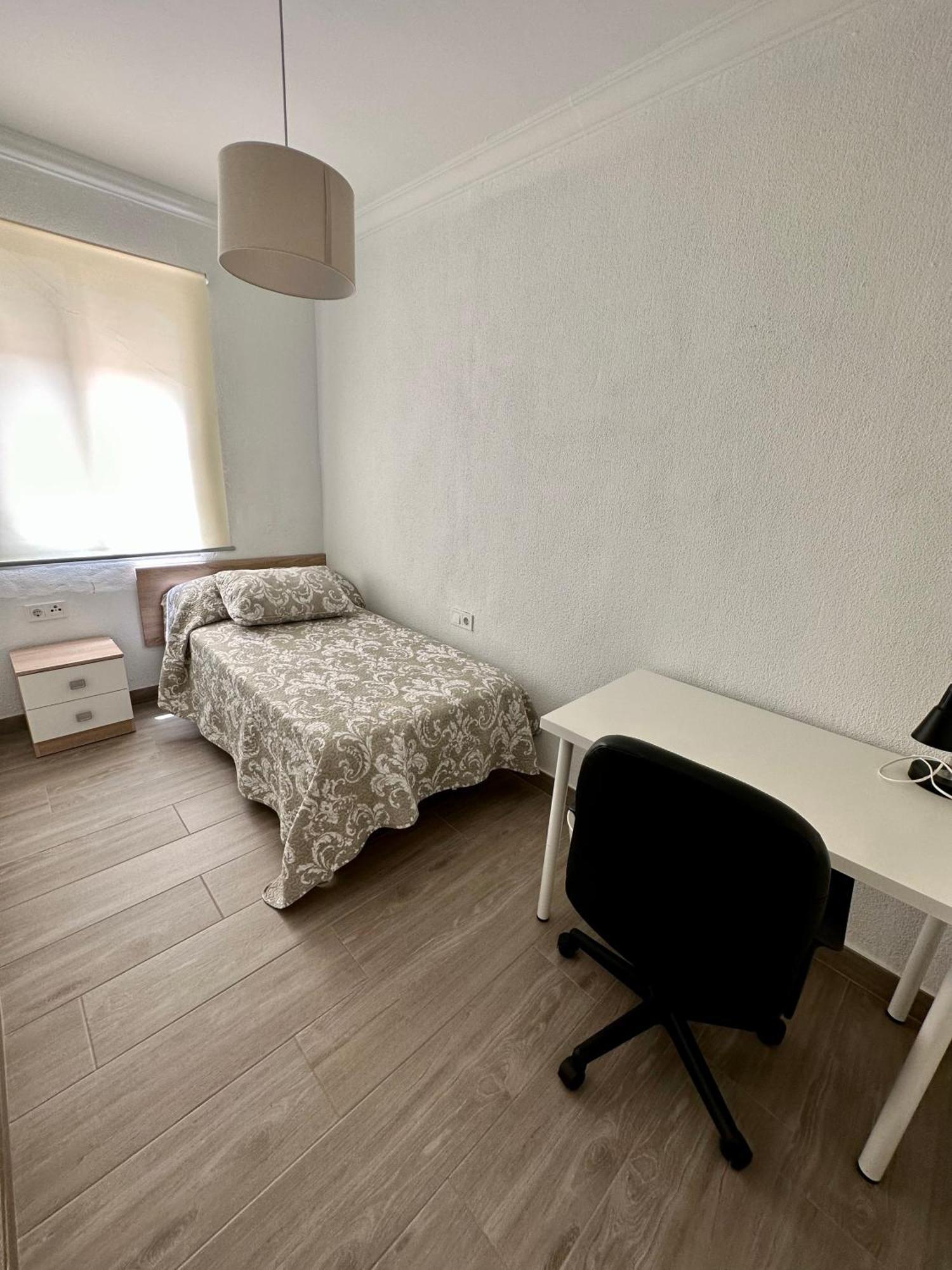 Precioso Apartamento 3 Dormitorios, Aire Acondicionado Menos 10 Min A Pie Feria Χέρεζ Εξωτερικό φωτογραφία