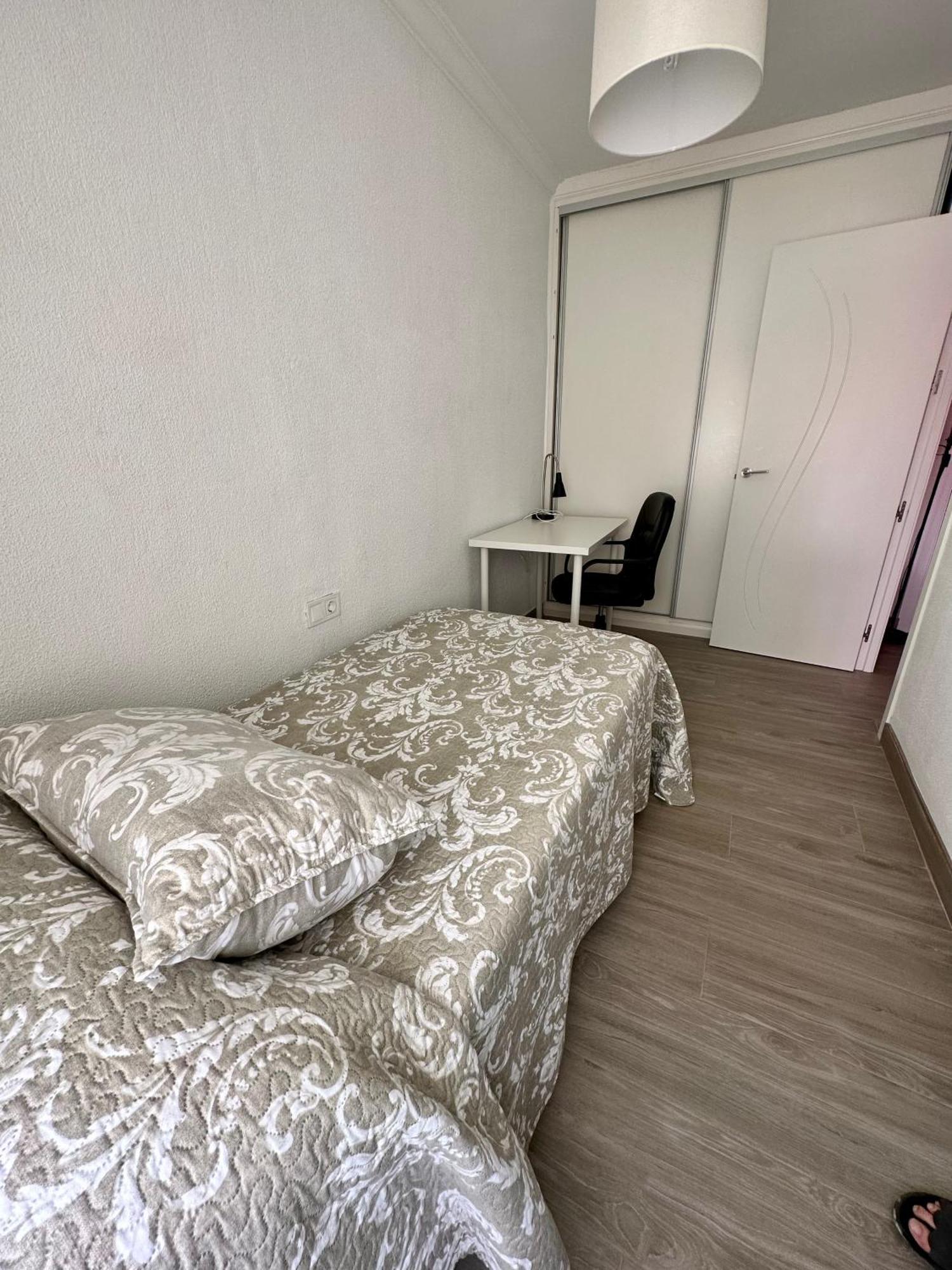 Precioso Apartamento 3 Dormitorios, Aire Acondicionado Menos 10 Min A Pie Feria Χέρεζ Εξωτερικό φωτογραφία